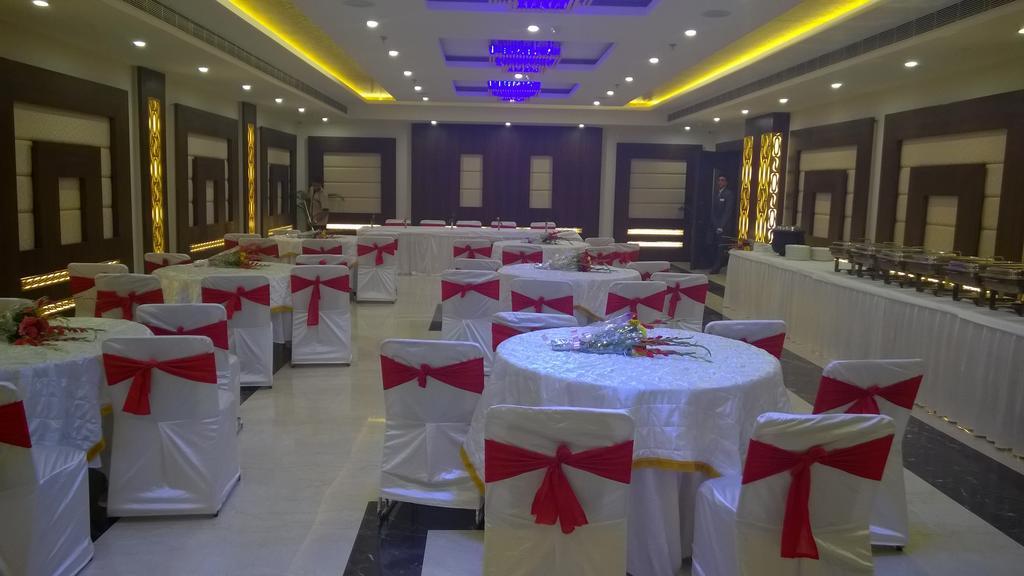 אגרה Hotel Seven Hills Tower מראה חיצוני תמונה