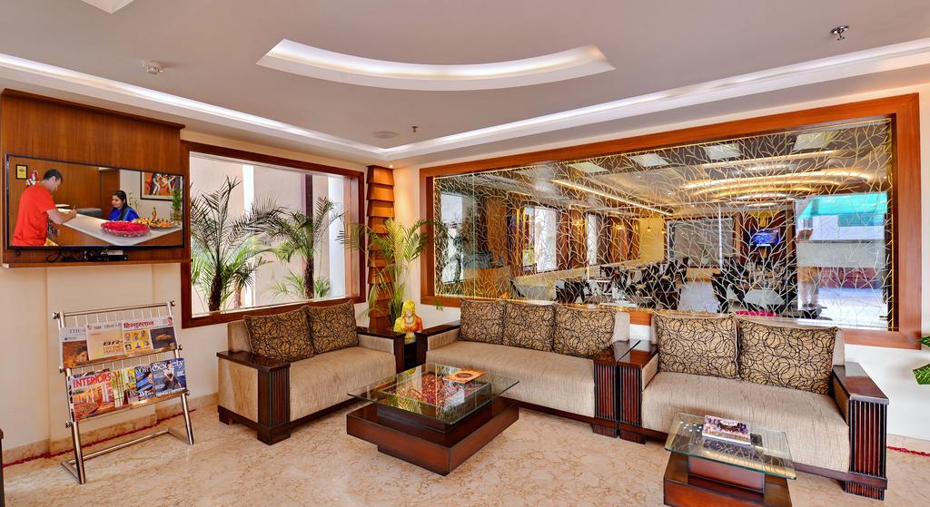 אגרה Hotel Seven Hills Tower מראה חיצוני תמונה