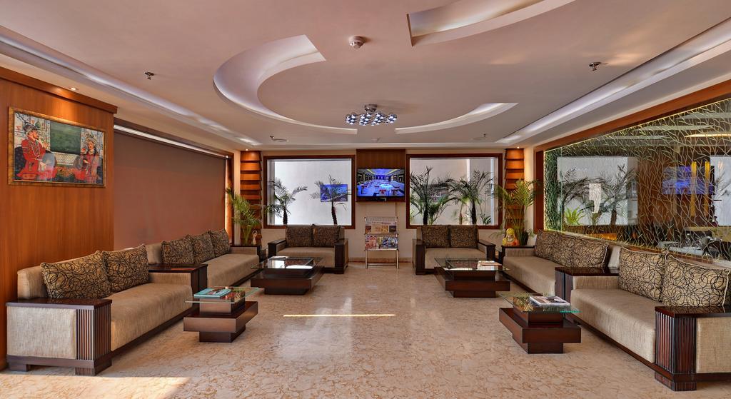 אגרה Hotel Seven Hills Tower מראה חיצוני תמונה
