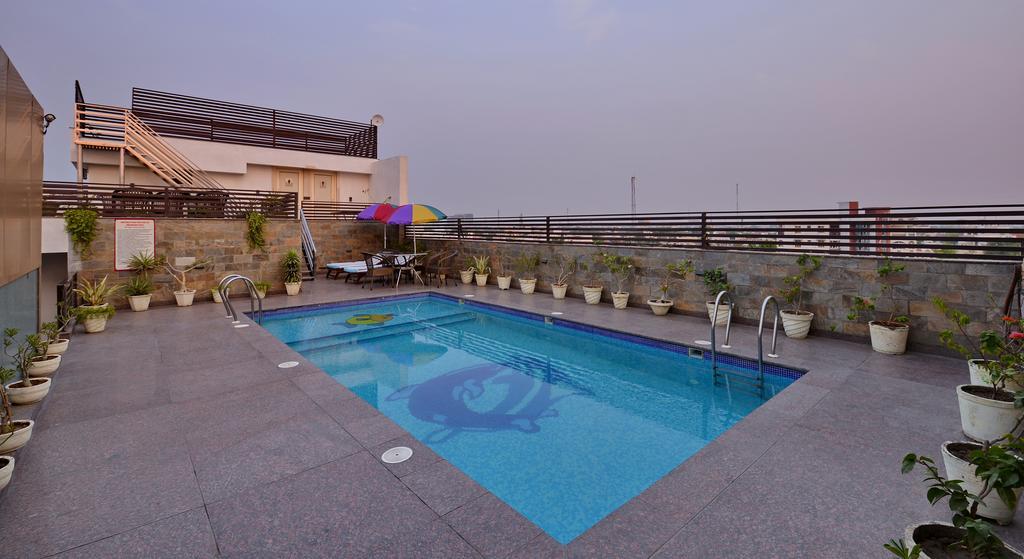 אגרה Hotel Seven Hills Tower מראה חיצוני תמונה