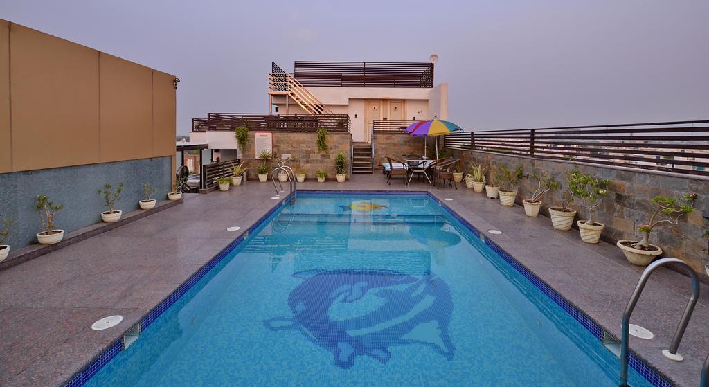אגרה Hotel Seven Hills Tower מראה חיצוני תמונה
