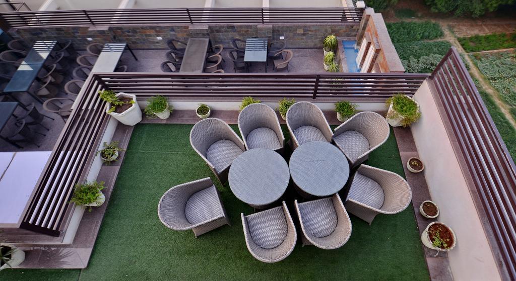 אגרה Hotel Seven Hills Tower מראה חיצוני תמונה