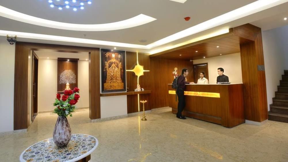 אגרה Hotel Seven Hills Tower מראה חיצוני תמונה